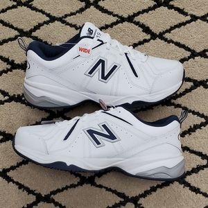 extra wide cross training shoes